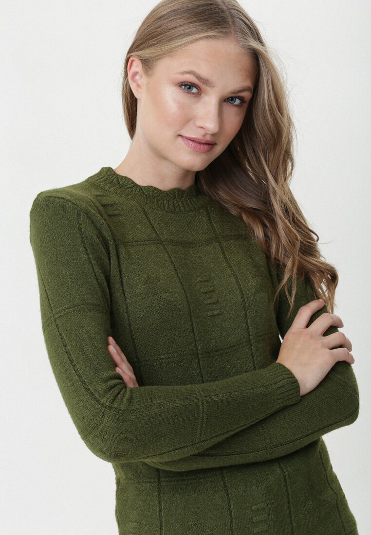 Zielony Sweter Well-Lit