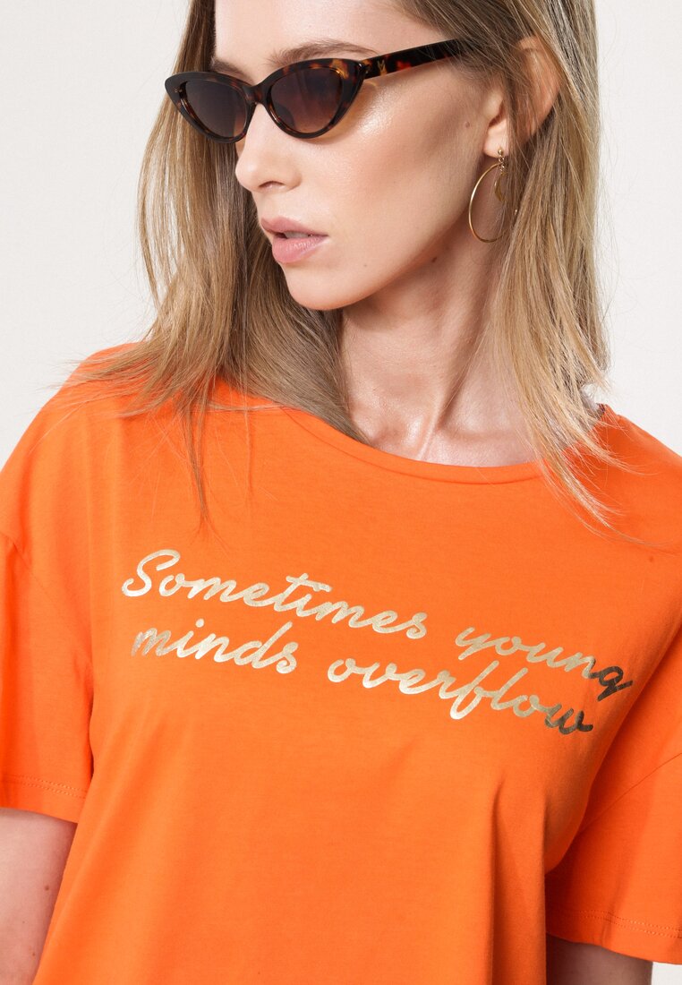 Pomarańczowy T-shirt Outline
