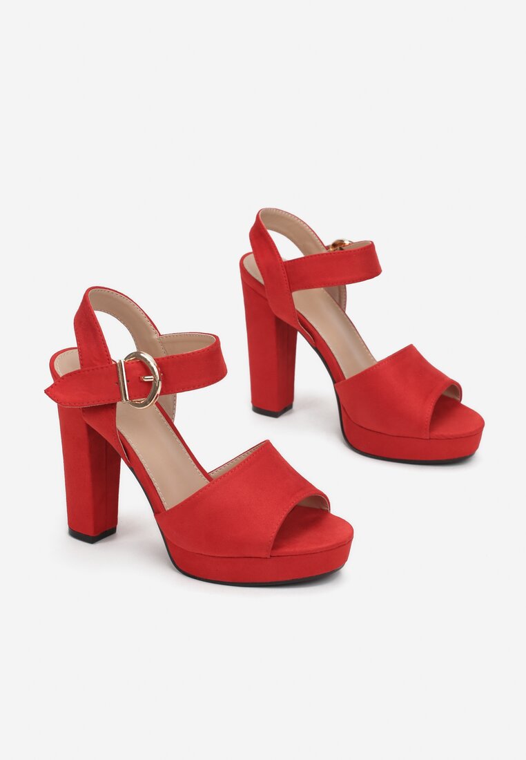Czerwone Sandały Minuscule