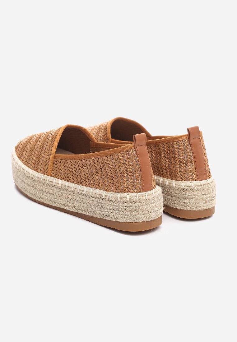 Camelowe Espadryle Closed Book