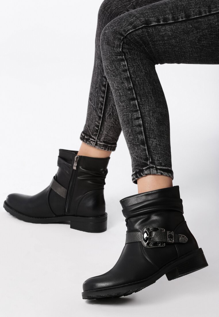 Botine Negre