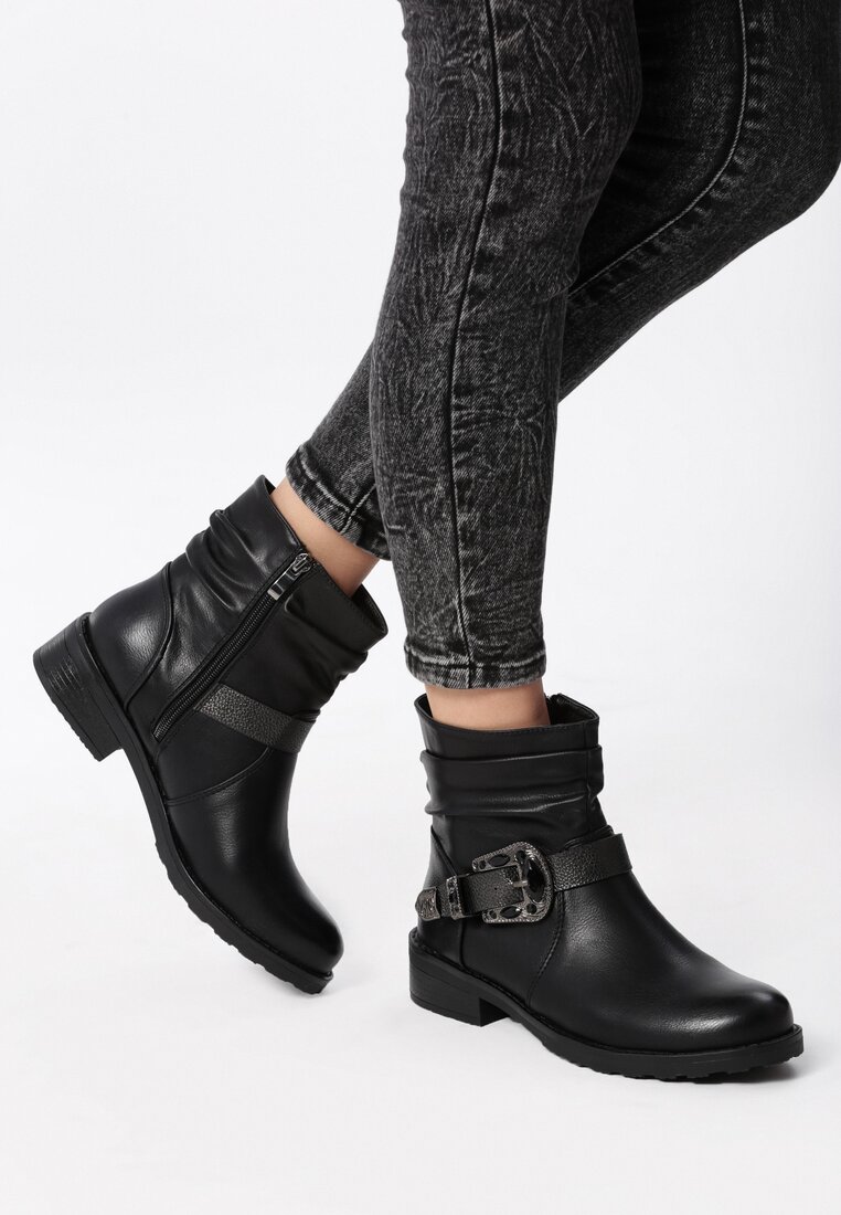 Botine Negre