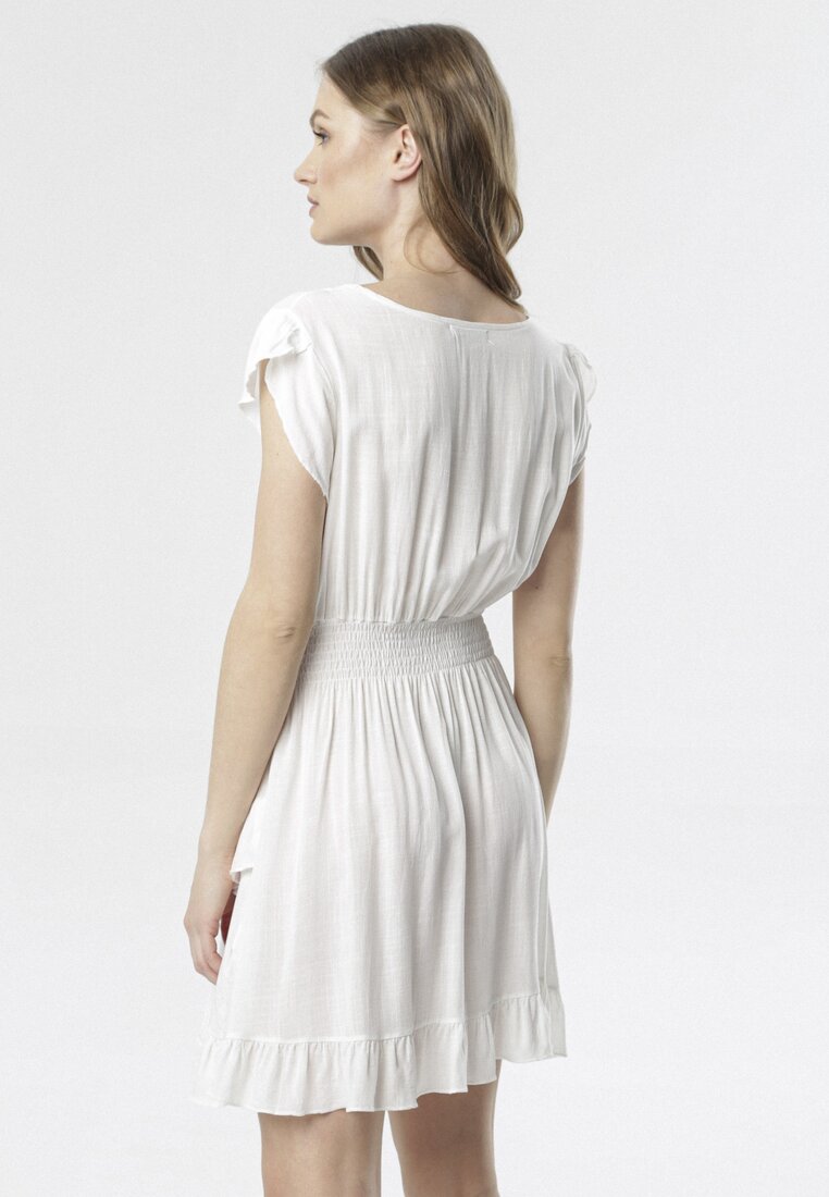 Biała Sukienka Aethethea