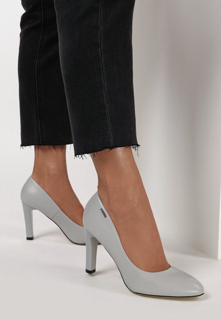 Szare Czółenka Sheve