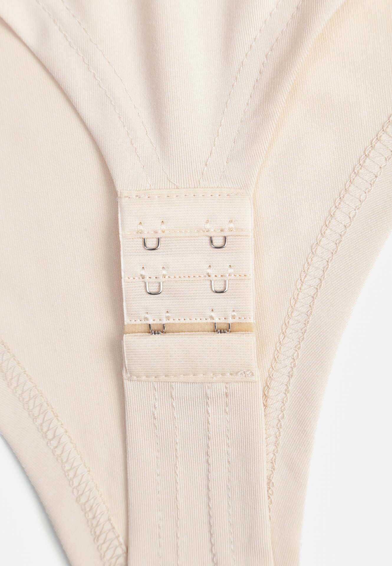 Jasnobeżowe Body z Wiskozą i Kopertowym Dekoltem Candletree