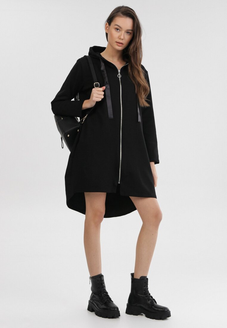 Czarna Bluza Morgatune