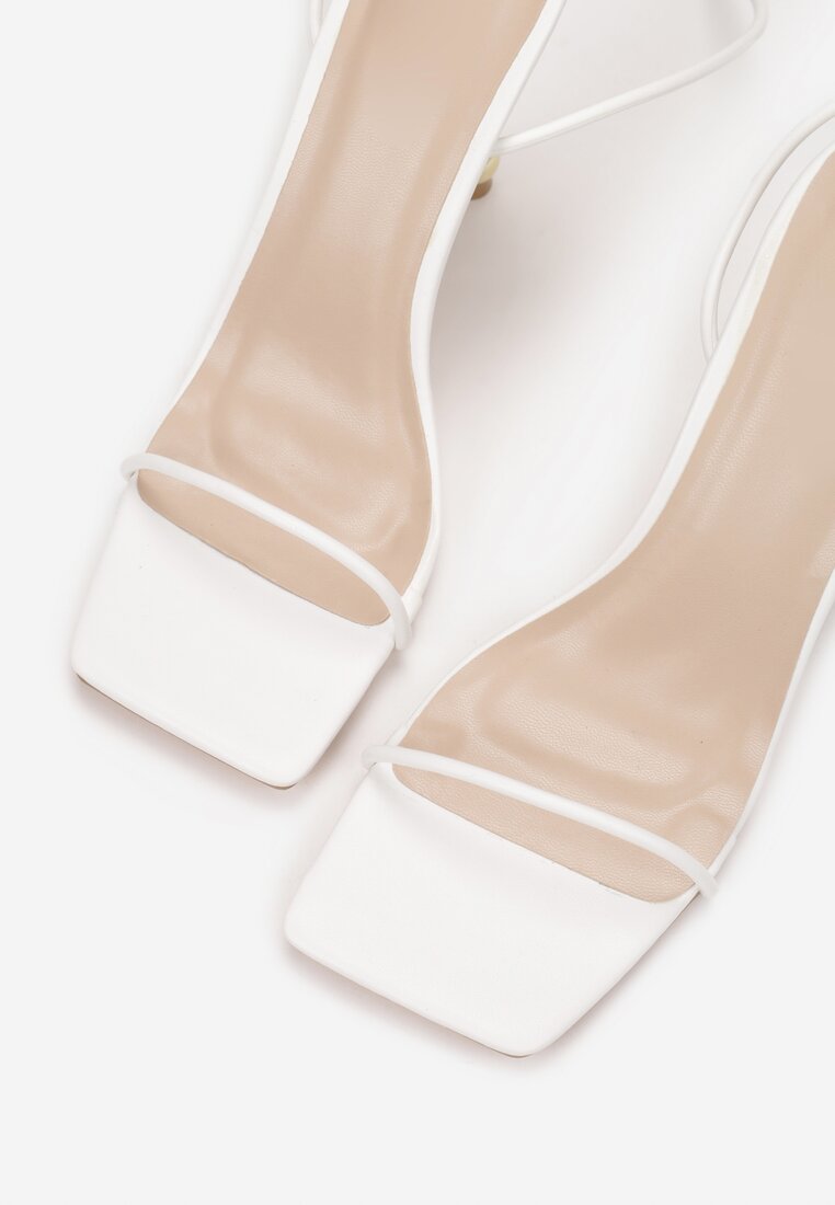 Białe Sandały Metiodora