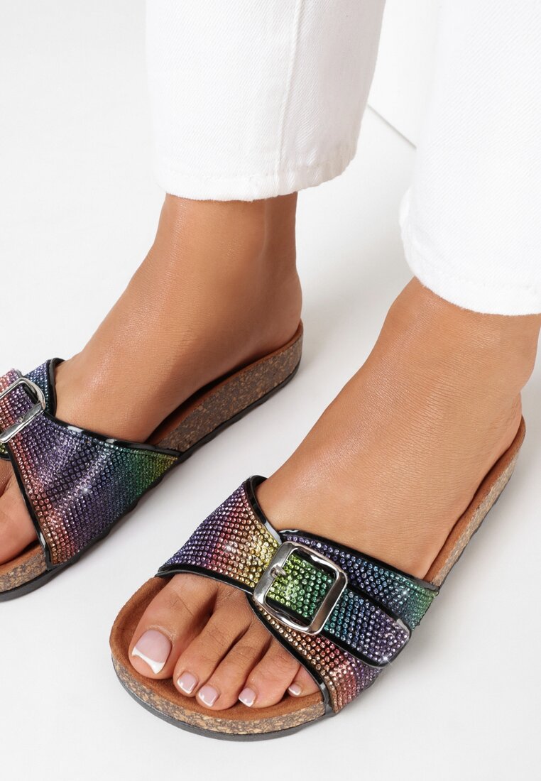 Czarne Klapki Praxethia