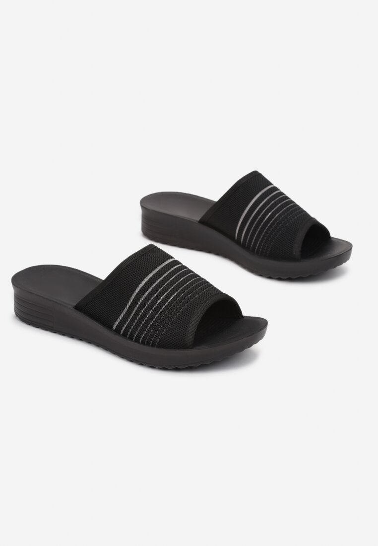 Czarne Klapki Othreasi