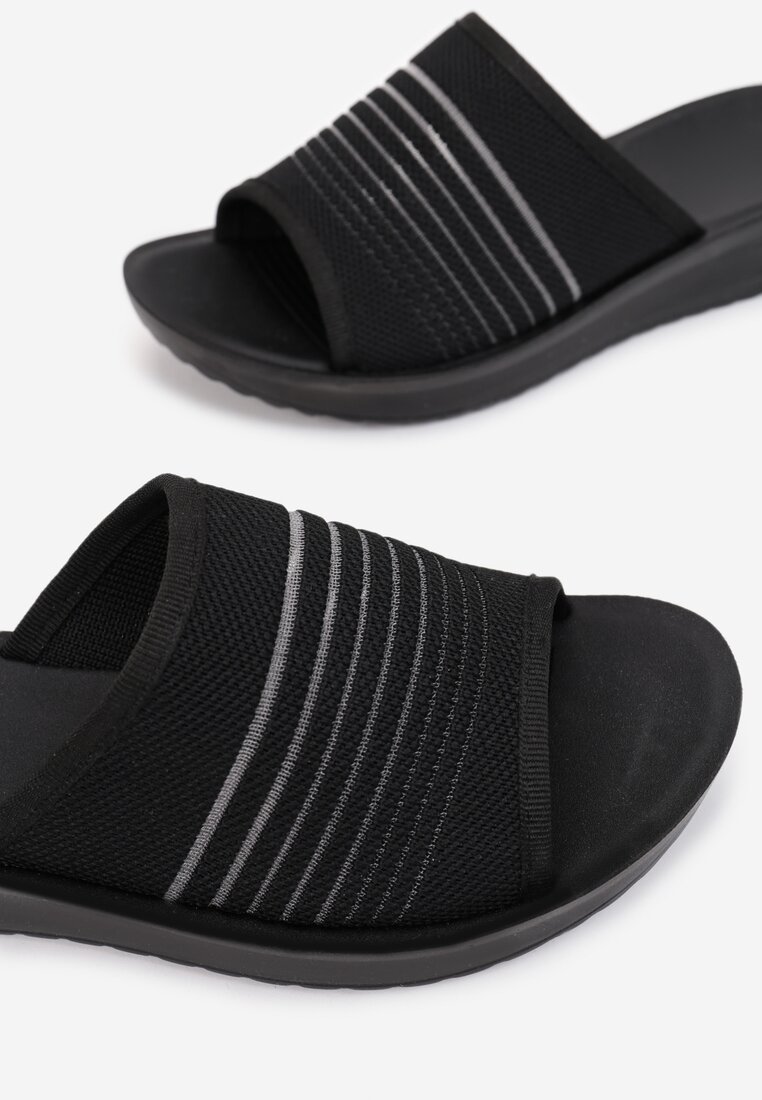 Czarne Klapki Othreasi