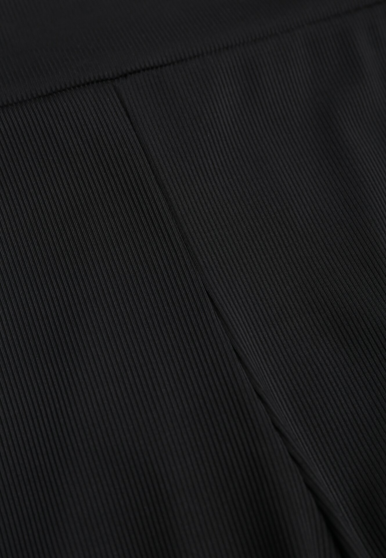 Czarne Kolarki Thosea