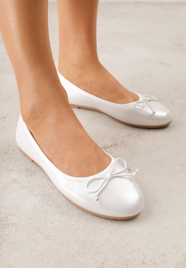 Białe Balerinki Enenor