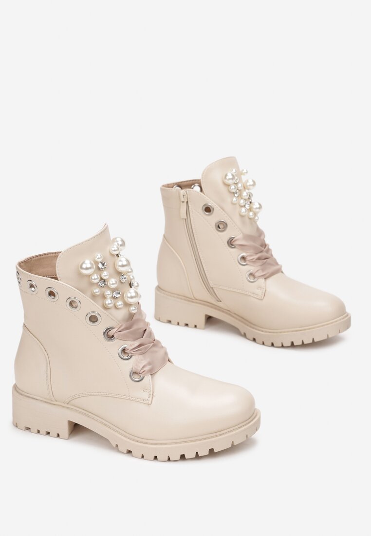 Botine Bej