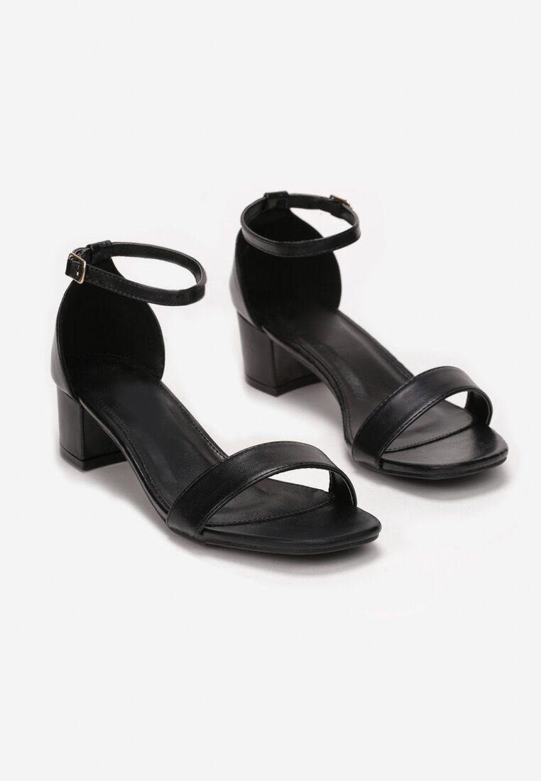 Czarne Sandały Ianthastis