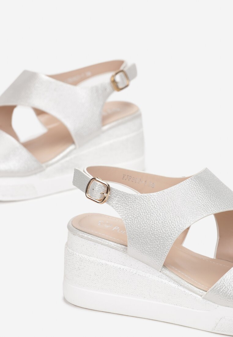 Białe Sandały Canasia