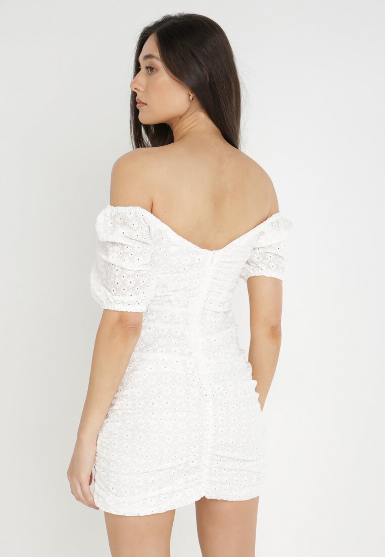 Biała Sukienka z Bawełny Lasthamna