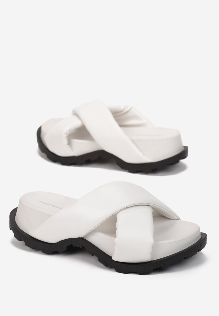 Białe Klapki Kassopis