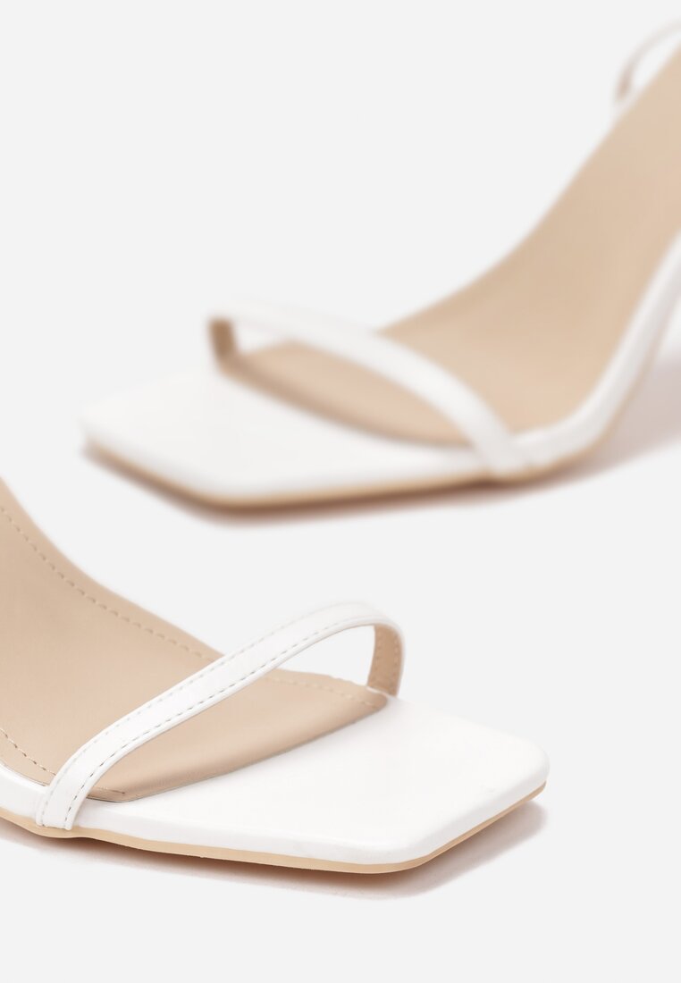 Białe Sandały Yaneta