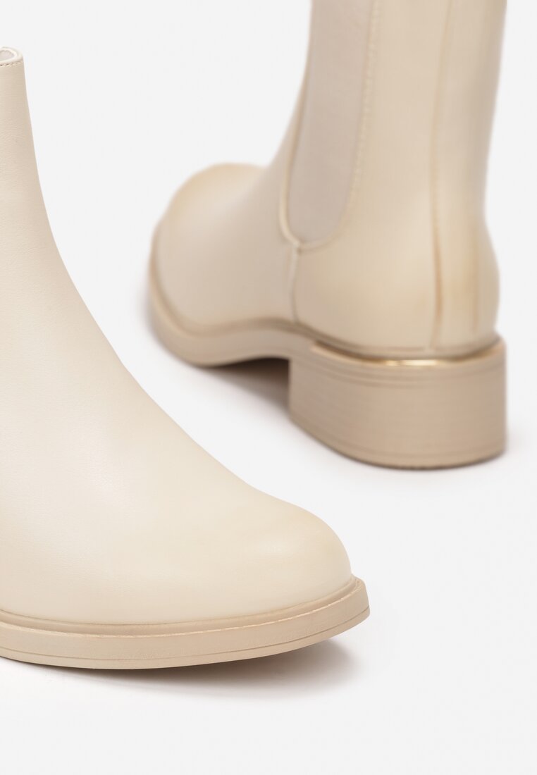 Botine Bej
