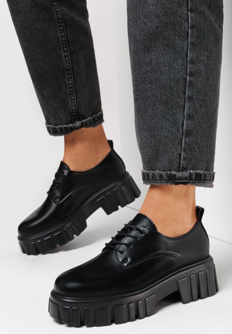 Czarne Półbuty Lentula