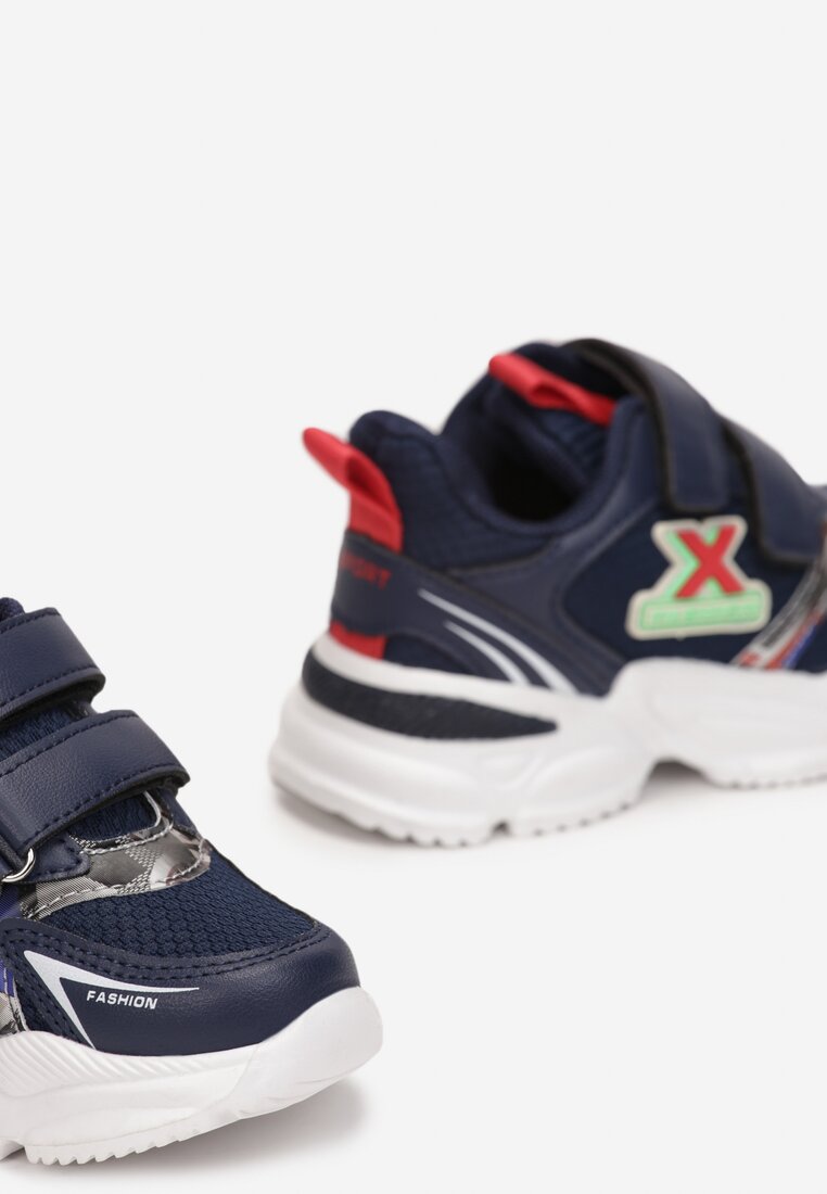 Granatowe Buty Sportowe ze Skórzaną Wkładką Lindua