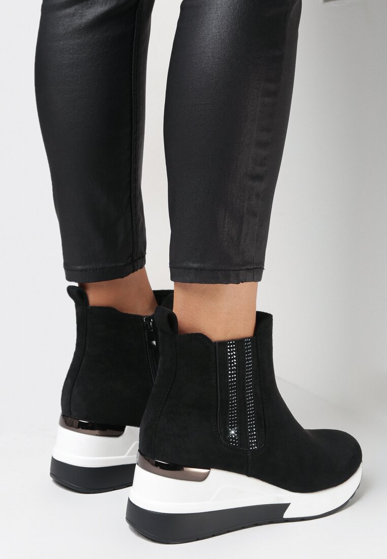 Botine Negre