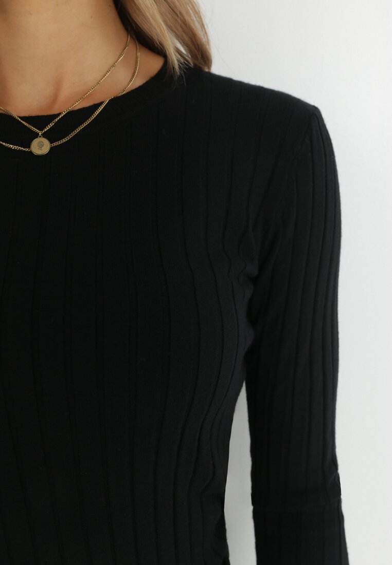 Czarny Sweter Prążkowany Nawira