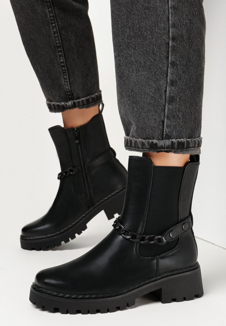Czarne Botki Sztyblety z Łańcuchem Fazi