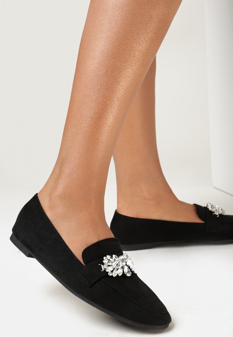 Czarne Mokasyny z Ekozamszu Zdobione Cyrkoniami Berma