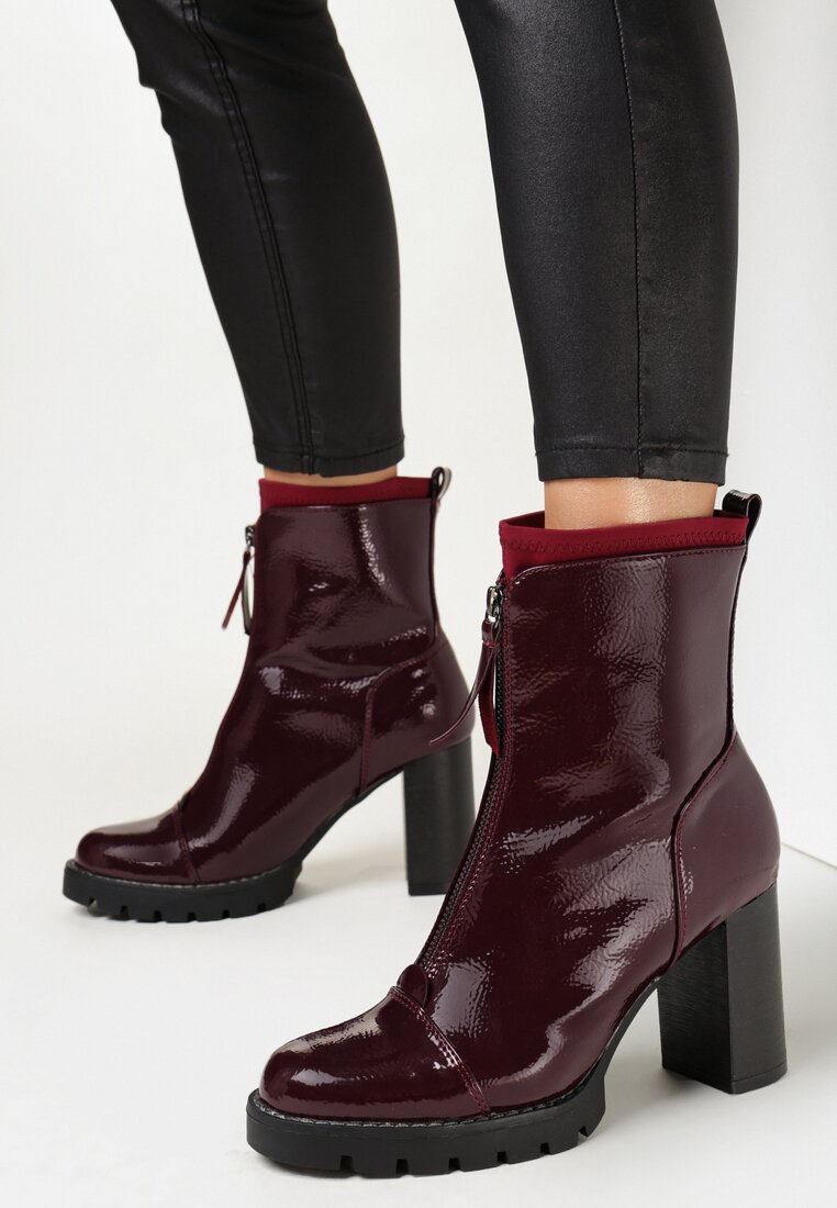 Bordowe Botki Lakierowane na Słupku Hypsousa