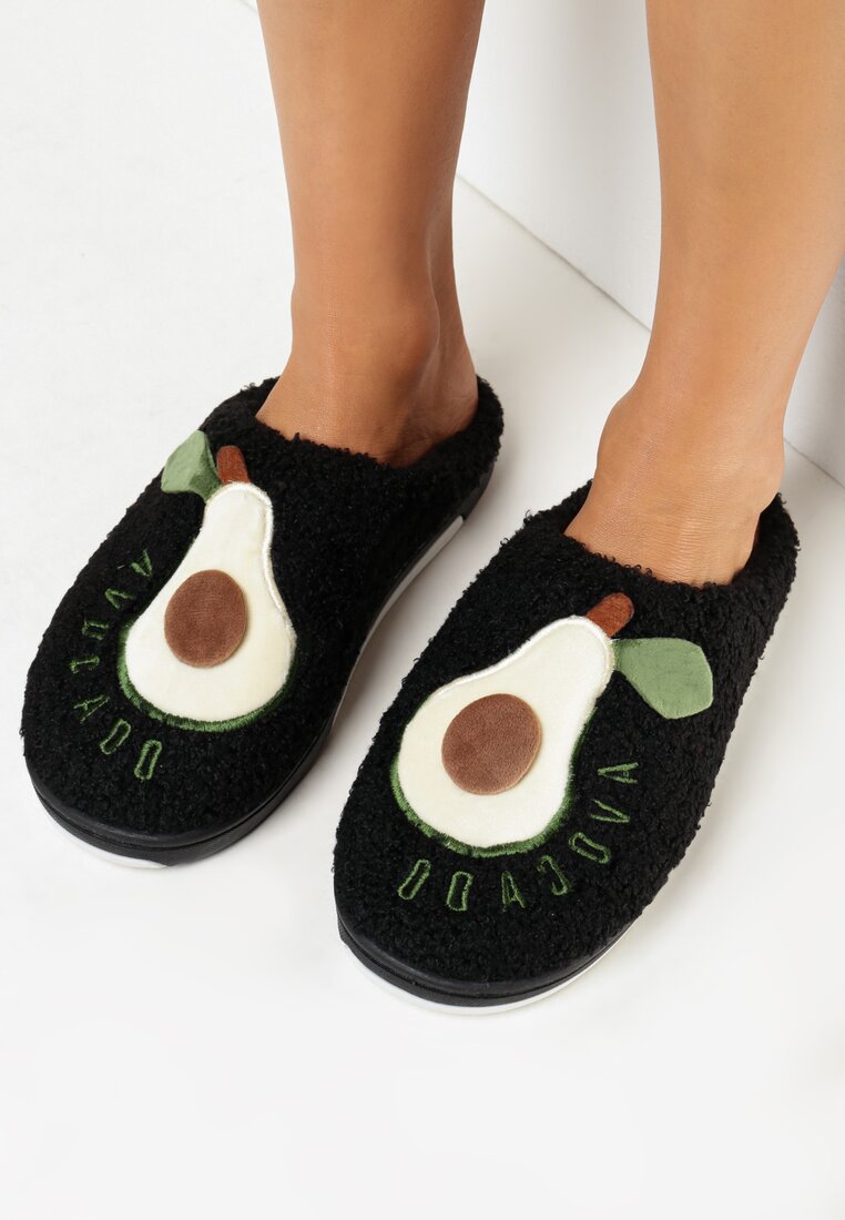 Czarne Kapcie Futrzane z Naszywką Avocado Larochka