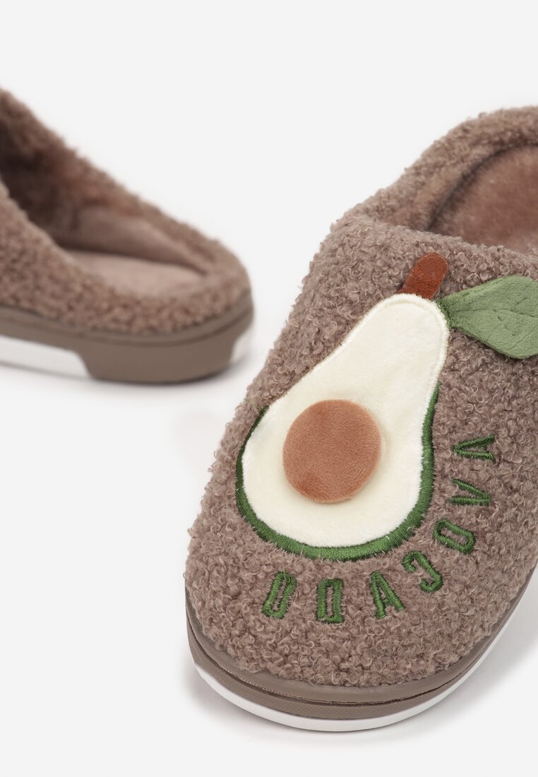 Ciemnobeżowe Kapcie Futrzane z Naszywką Avocado Larochka