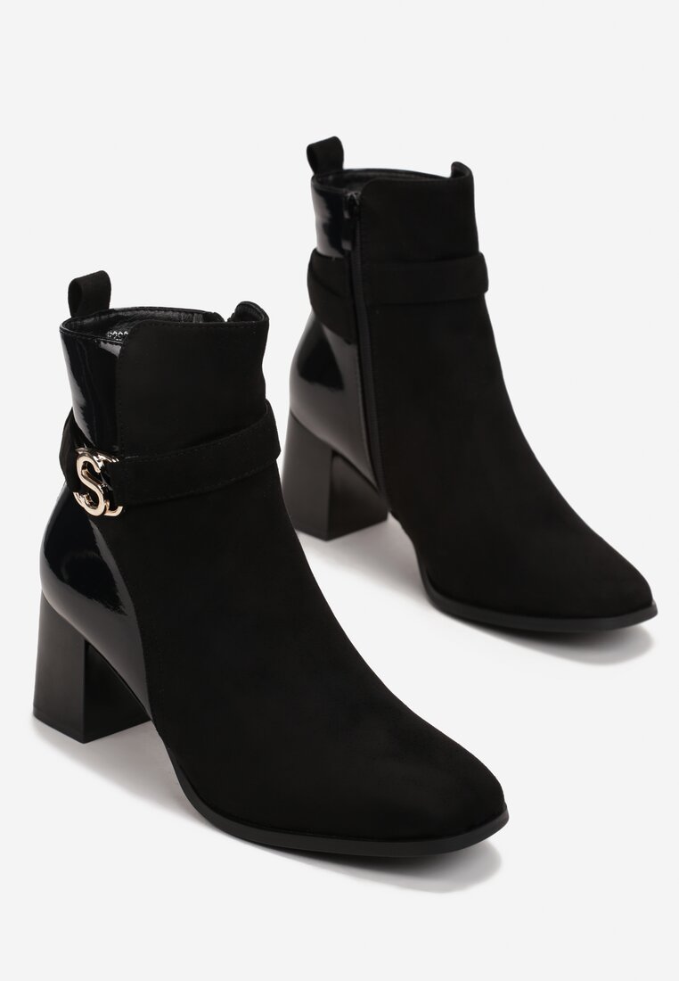 Czarne Botki na Obcasie z Ozdobną Klamerką Flallia