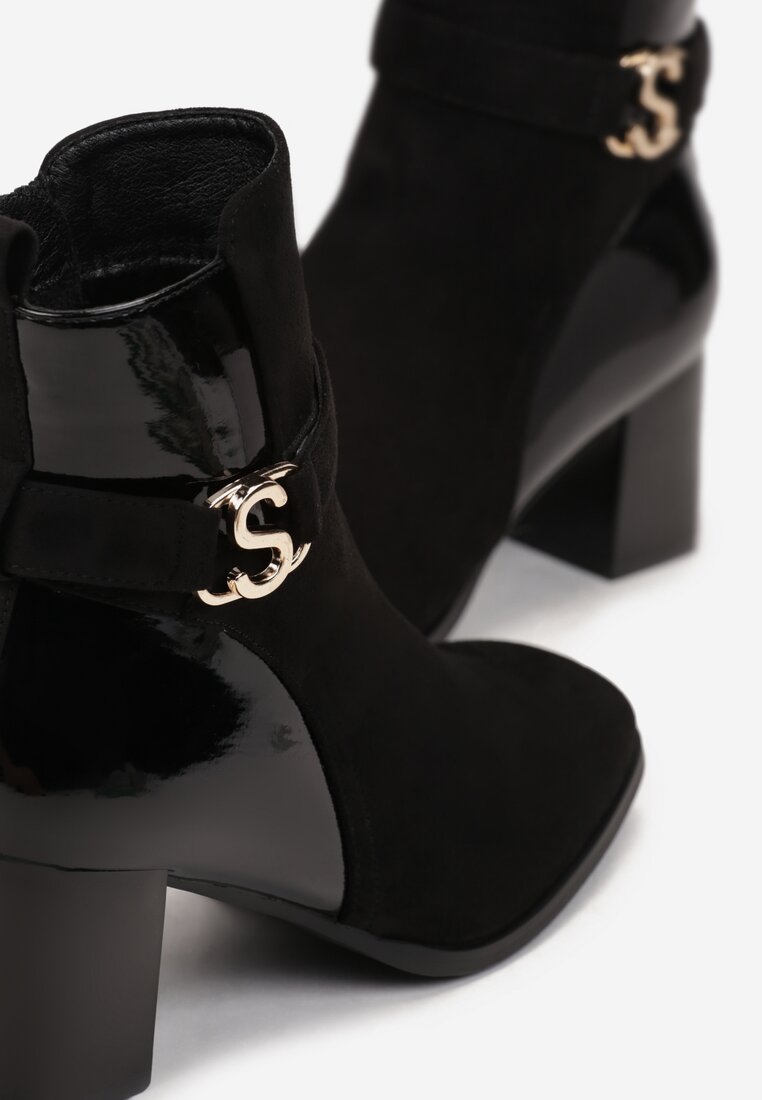 Czarne Botki na Obcasie z Ozdobną Klamerką Flallia