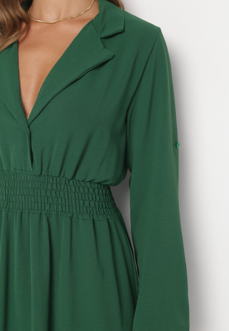 Zielona Sukienka Koszulowa z Marszczoną Gumką w Talii Emonia