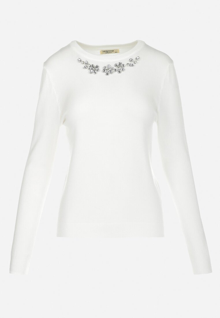 Biały Sweter z Kryształkami przy Dekolcie Macha