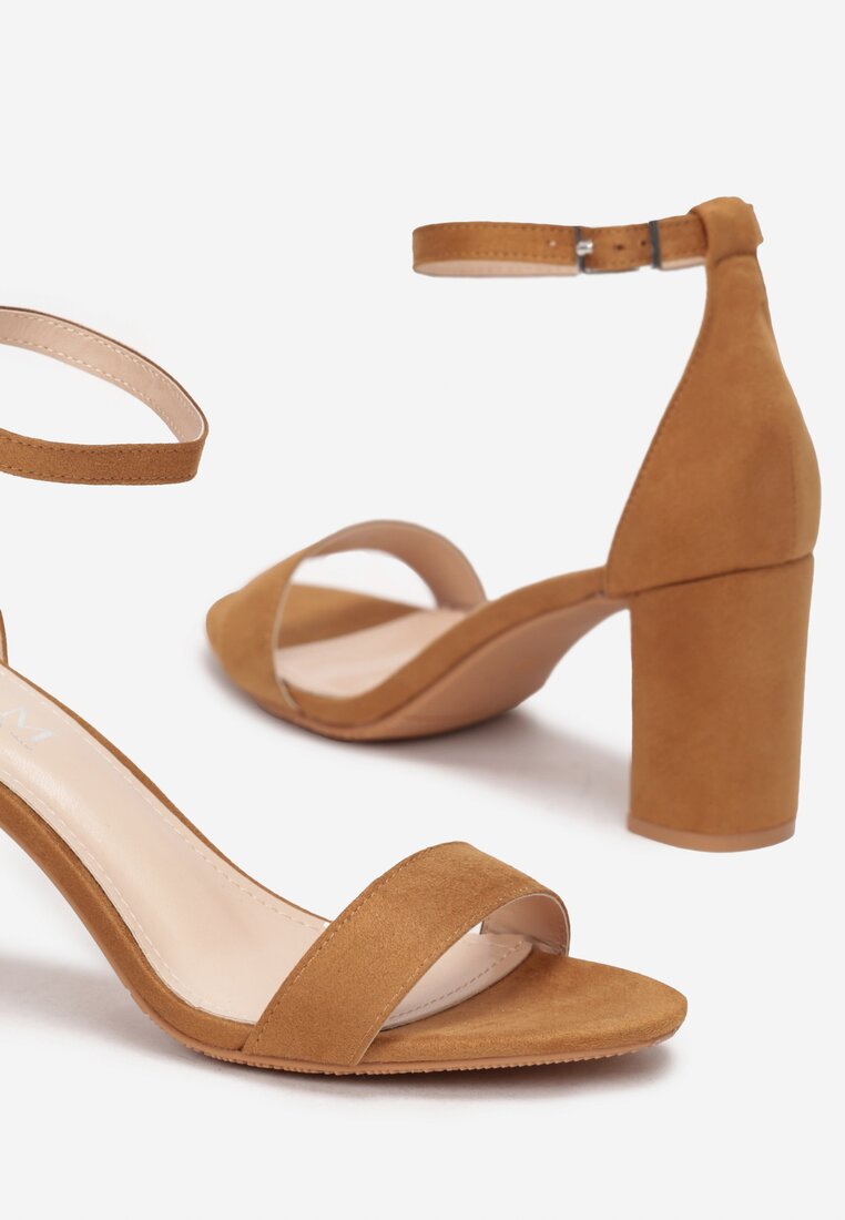 Brązowe Sandały na Słupku Ze Sprzączką Lanleh