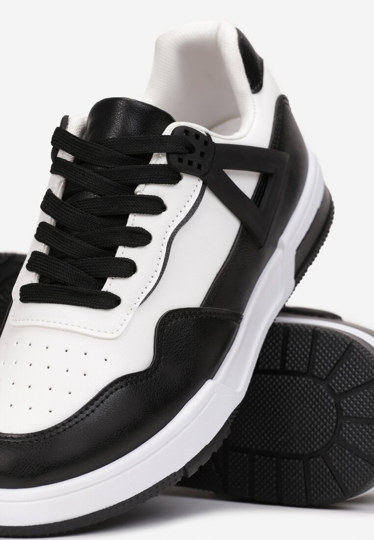 Biało-Czarne Sneakersy ze Wstawkami i Perforacją na Nosku Linis