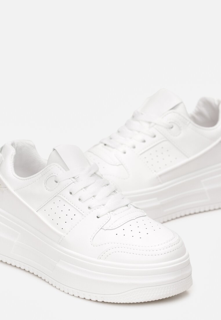 Białe Sneakersy na Platformie z Ażurowymi Wstawkami Findime