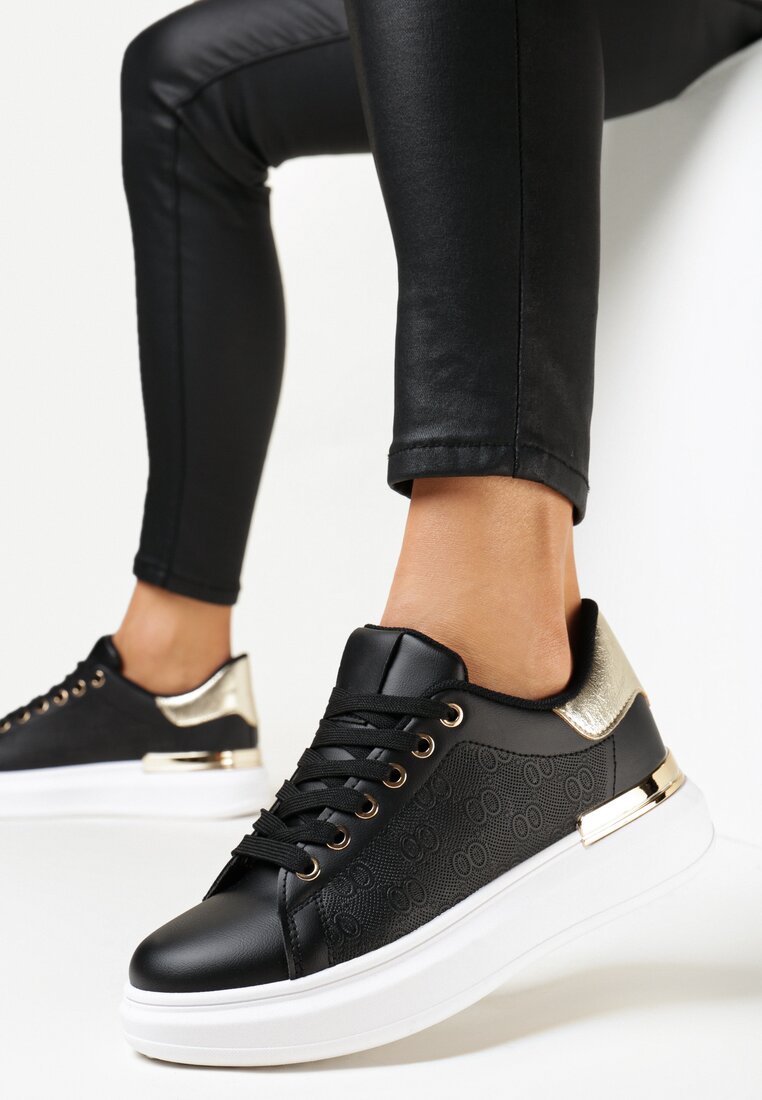 Czarne Sneakersy z Metalicznymi Wstawkami Zolana