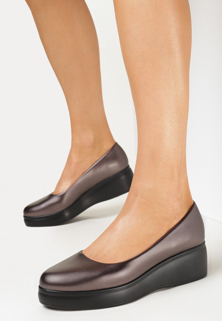 Srebrne Czółenka na Niskim Koturnie z Okrągłym Noskiem Ryelle