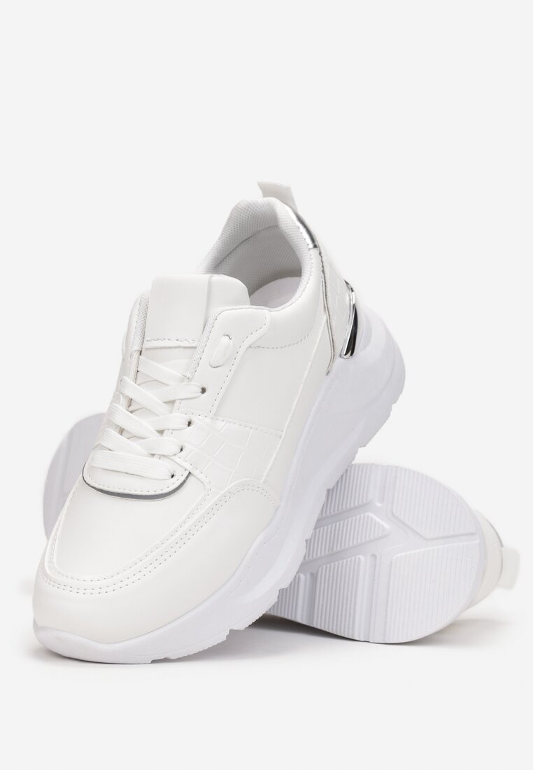 Białe Sneakersy na Platformie z Metaliczną Wstawką na Pięcie Jomir