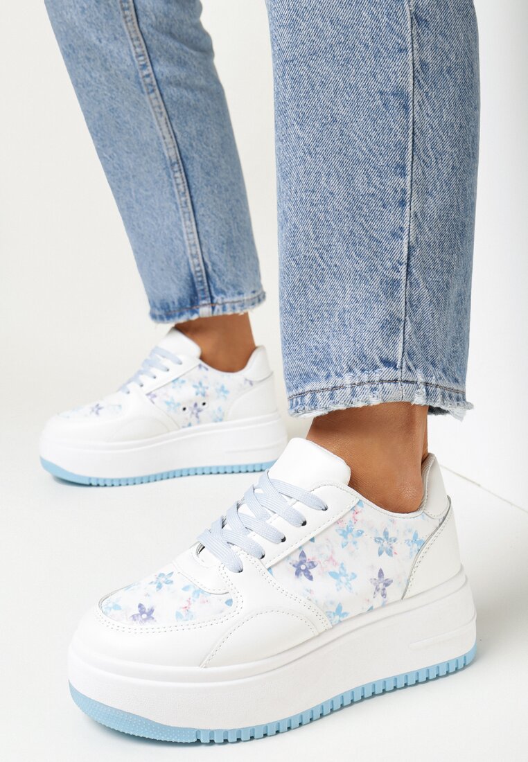 Biało-Niebieskie Sneakersy na Platformie Zdobione Printem Kwiaty Alilena