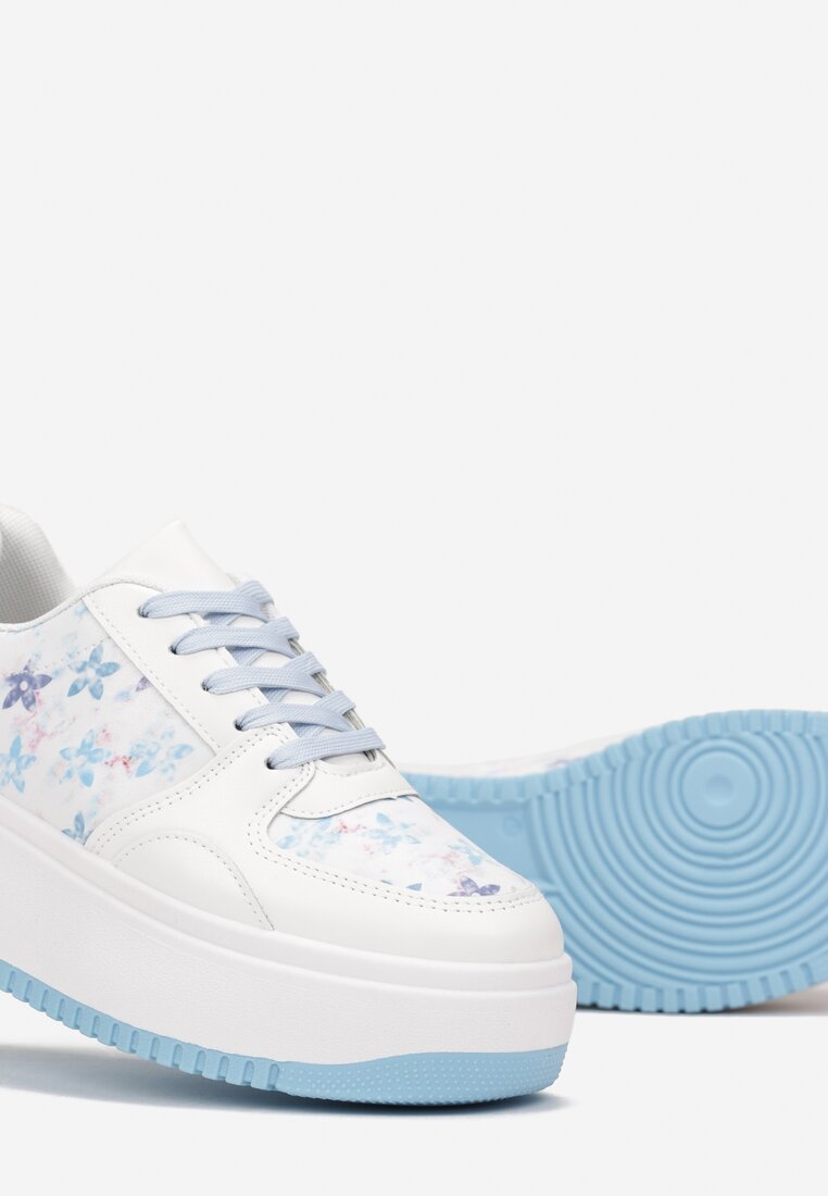 Biało-Niebieskie Sneakersy na Platformie Zdobione Printem Kwiaty Alilena