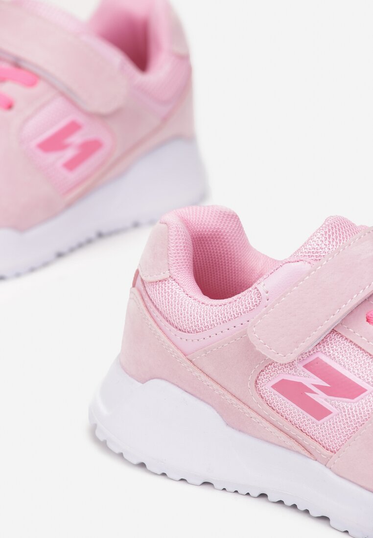 Różowe Buty Sportowe na Grubej Podeszwie z Naszywką i Rzepem Odeda
