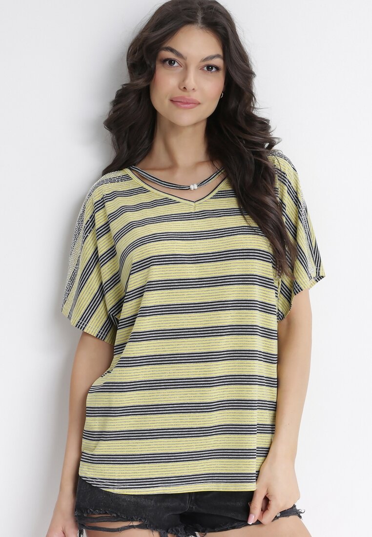 Żółta Bluzka Nietoperz z Ozdobnym Dekoltem i Cyrkoniami na Rękawach Fynna