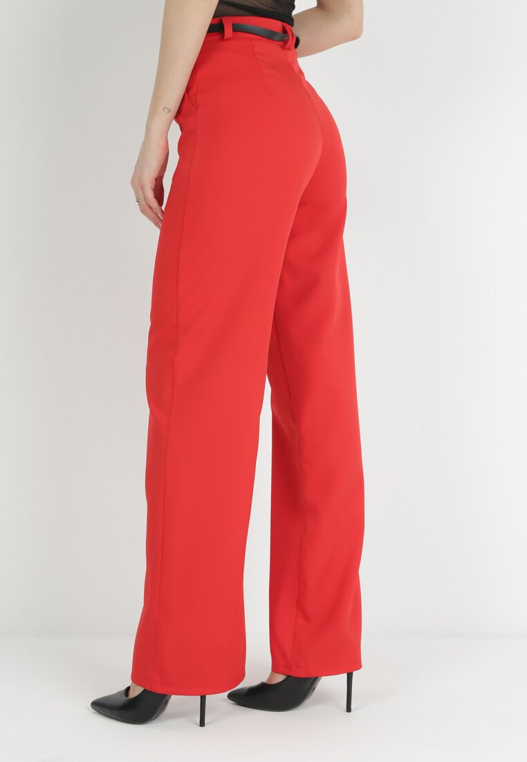 Pantaloni Roșii