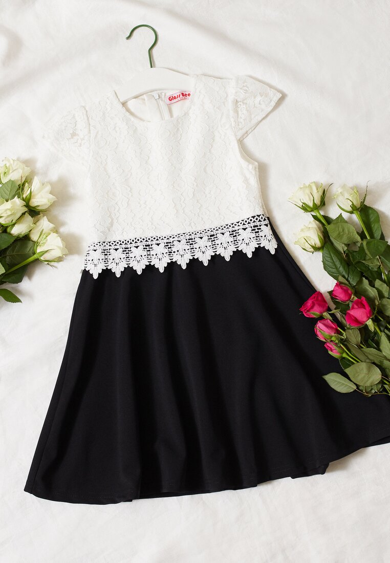 Rochie Neagră cu alb