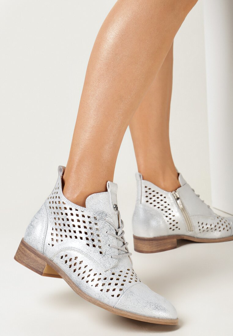 Botine Argintii