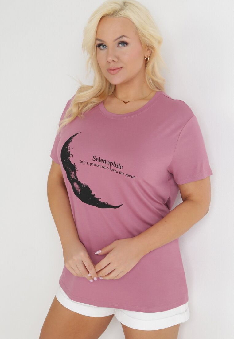 Ciemnoróżowy T-shirt z Nadrukiem z Motywem Księżyca i Napisem Zitlalia
